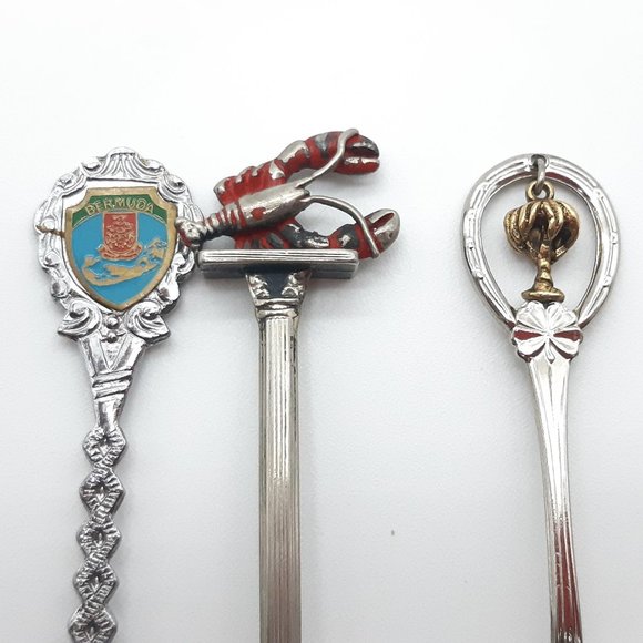5 Collectors' Spoons -2 Christmas, Bermuda, Florida and Rocher Perce - Picture 8 of 11